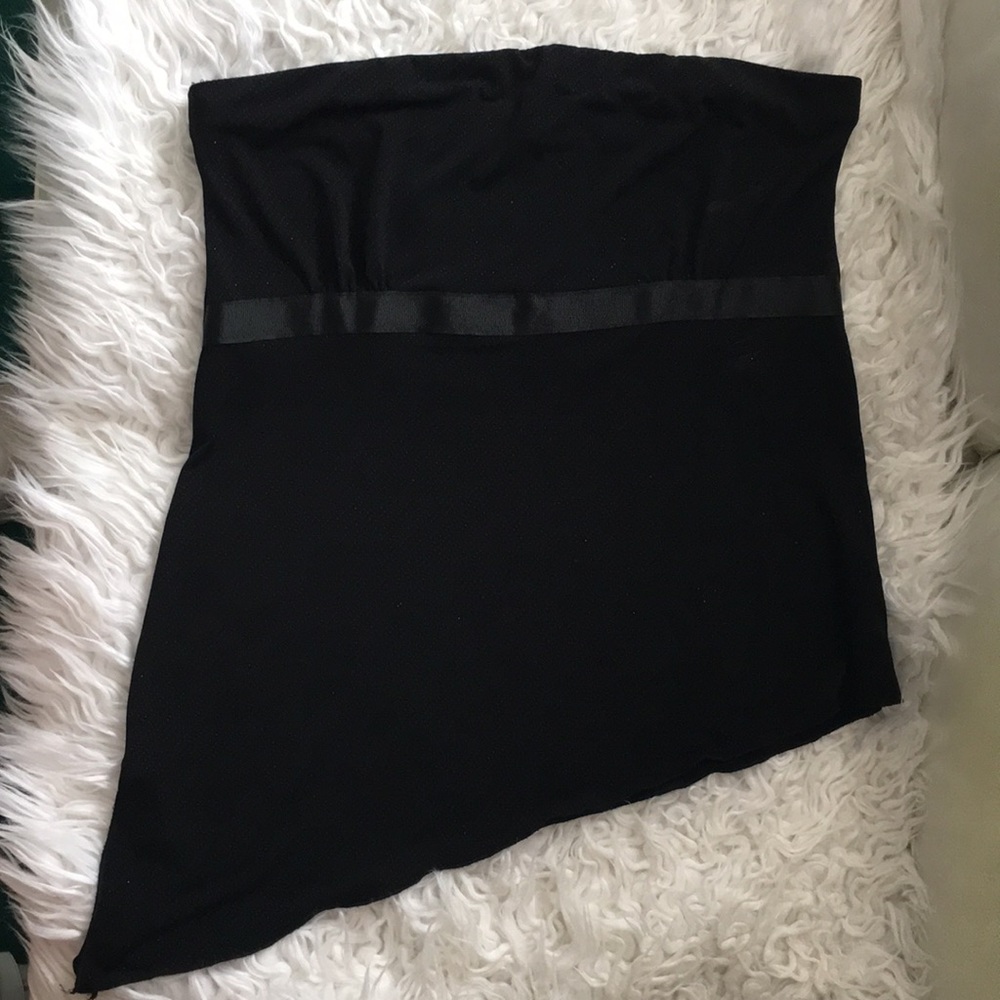 Very cute …stylish top with subtle sparkles